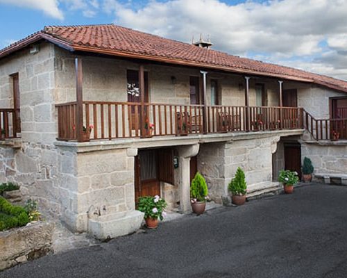 Casa rural en Ourense para despedidas de soltero con capacidad para 18 personas